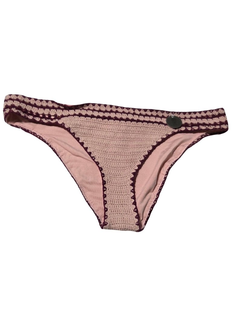 Forever 21 Bikini Bottoms Size Medium Pink Burgundy Crochet Swimwear Swimsuit